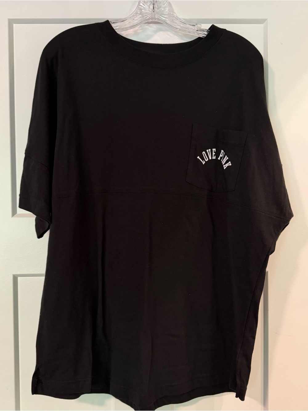 NWT PINK Victoria's Secret Black Pocket Tee w/ Daisy Pattern